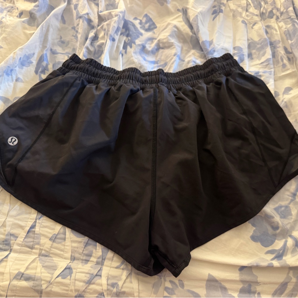 Lululemon Black Hotty Hot Shorts - Picture 2 of 2